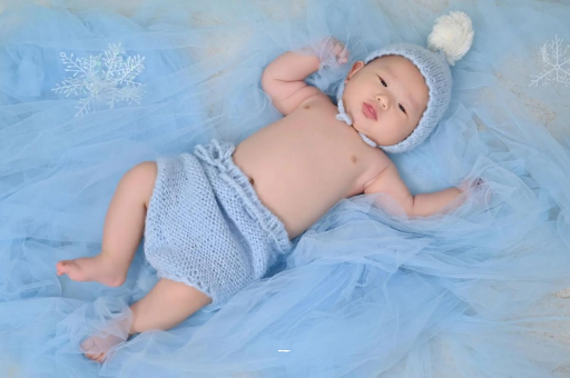 杞县宝宝老喊肚子疼还发烧